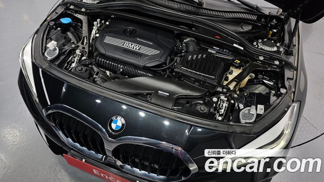 BMW 1 Series (F40) 120i Advantage 2022 — фото 6