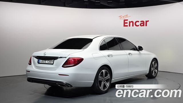 Mercedes-Benz E-Class (W213) E300 Avantgarde 2019 — фото 2