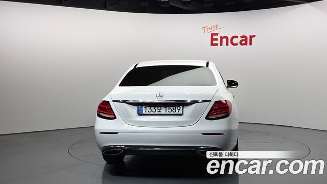 Mercedes-Benz E-Class (W213) E300 Avantgarde 2019 — фото 4