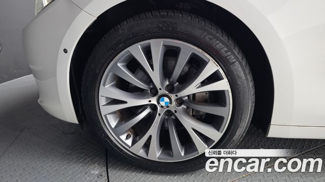 BMW 5 Series GT (F07) GT 30d 2012 — фото 5