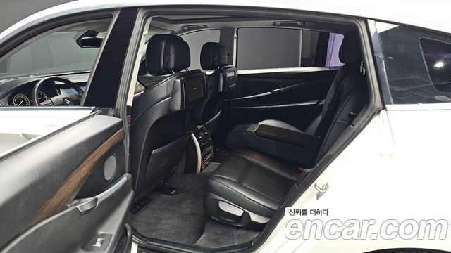 BMW 5 Series GT (F07) GT 30d 2012 — фото 11