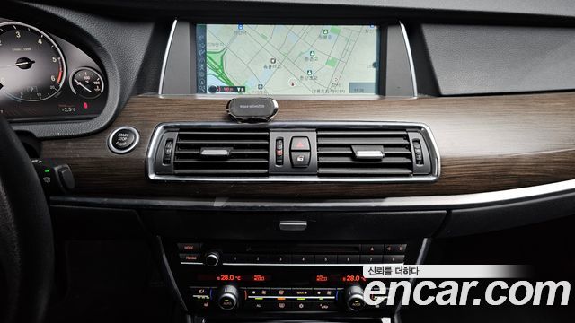 BMW 5 Series GT (F07) GT 30d 2012 — фото 14