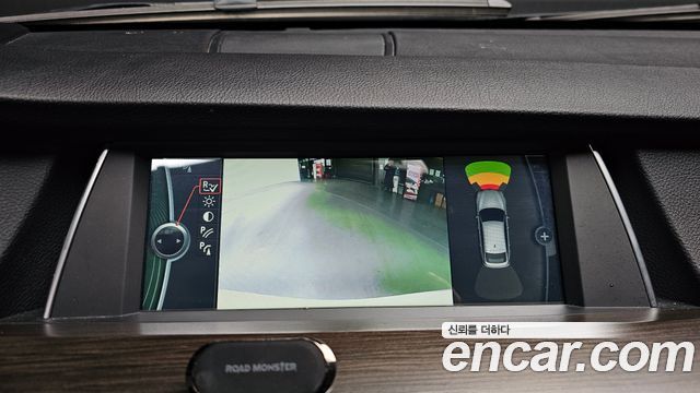 BMW 5 Series GT (F07) GT 30d 2012 — фото 15