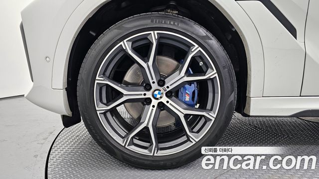 BMW X6 (G06) xDrive40i M Sport 2021 — фото 5