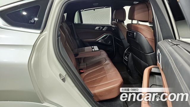 BMW X6 (G06) xDrive40i M Sport 2021 — фото 11