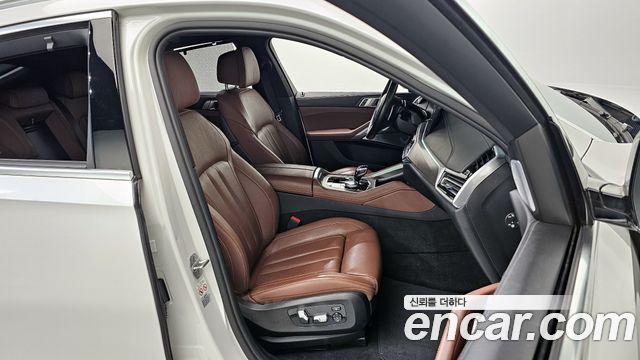 BMW X6 (G06) xDrive40i M Sport 2021 — фото 12