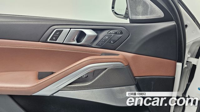 BMW X6 (G06) xDrive40i M Sport 2021 — фото 15