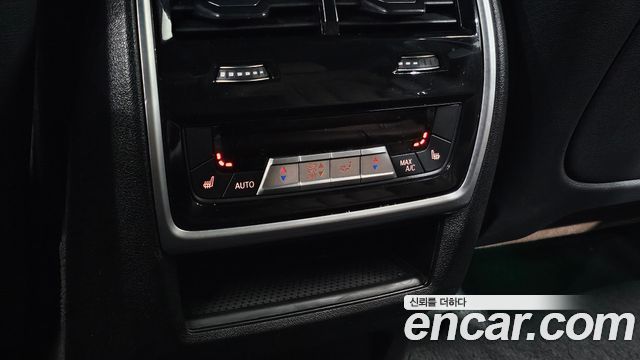 BMW X6 (G06) xDrive40i M Sport 2021 — фото 19