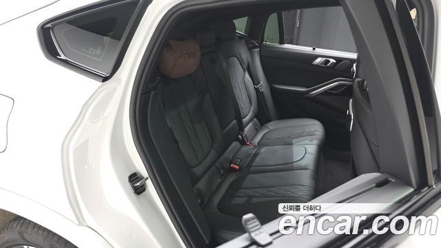 BMW X6 (G06) xDrive40i M Sport 2025 — фото 11