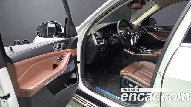 BMW X5 (G05) xDrive 40i xLine 2022 — фото 10