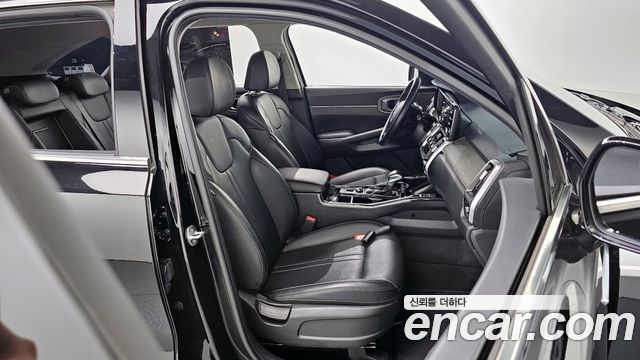 Kia Sorento (IV) Gasoline 2.5T 2WD Trendy 2023 — фото 12