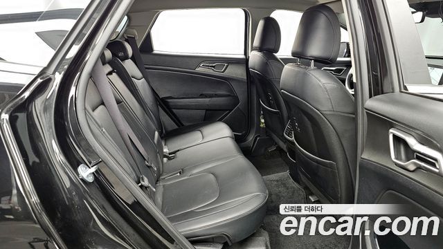 Kia Sportage (V) Diesel 2.0 4WD Prestige 2023 — фото 12