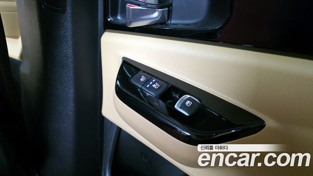 Kia Carnival (IV) Gasoline 7-Seater Noblesse 2023 — фото 19