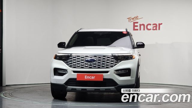 Ford Explorer (VI) 3.0 Platinum 4WD 2022 — фото 3