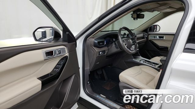 Ford Explorer (VI) 3.0 Platinum 4WD 2022 — фото 10