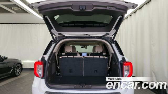 Ford Explorer (VI) 3.0 Platinum 4WD 2022 — фото 20