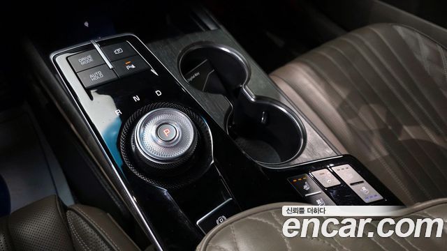 Kia K8 3.5 Gasoline 4WD Platinum 2022 — фото 9
