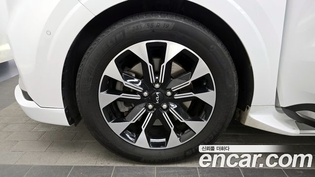 Kia Carnival (IV) Gasoline 9-Seater Hi-Limousine Signature 2022 — фото 5