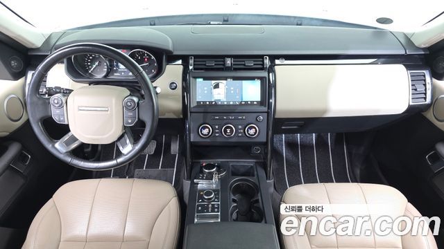 Land Rover Discovery 5 2.0 SD4 SE 2018 — фото 7