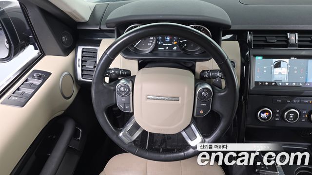 Land Rover Discovery 5 2.0 SD4 SE 2018 — фото 13
