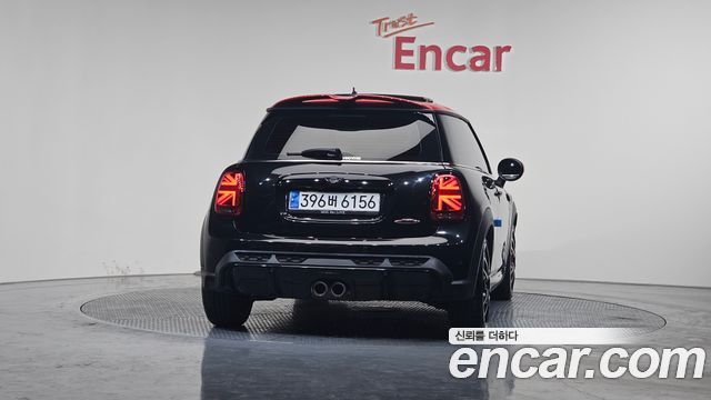 MINI Cooper S JCW 3rd Generation 2023 — фото 4