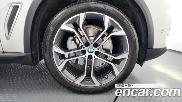 BMW X5 (G05) xDrive 40i xLine 2021 — фото 5