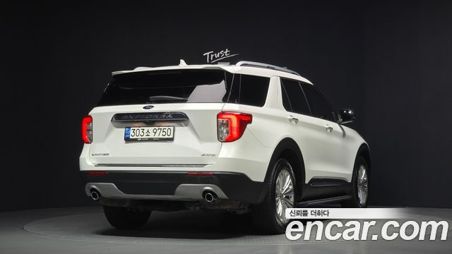 Ford Explorer (VI) 2.3 LimIted 4WD 2022 — фото 2