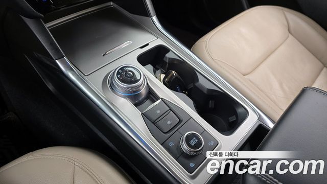 Ford Explorer (VI) 2.3 LimIted 4WD 2022 — фото 9
