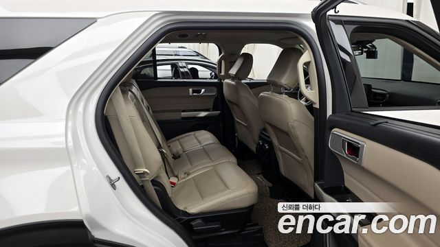 Ford Explorer (VI) 2.3 LimIted 4WD 2022 — фото 12
