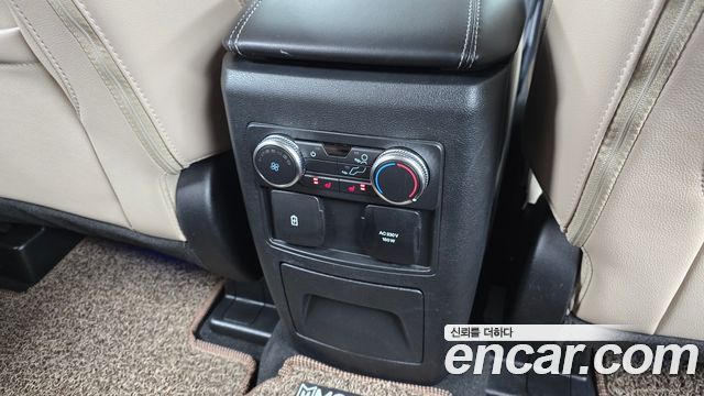 Ford Explorer (VI) 2.3 LimIted 4WD 2022 — фото 19