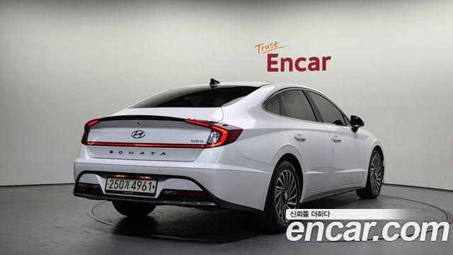 Hyundai Sonata Hybrid (DN8) Inspiration 2021 — фото 2