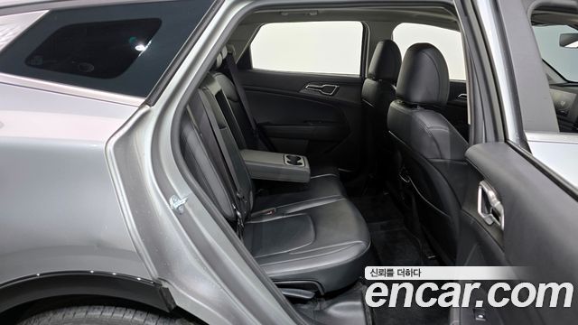 Kia Sportage (V) Diesel 2.0 2WD Prestige 2023 — фото 12