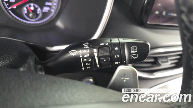 Hyundai Santa Fe HEV 1.6 2WD Prestige 2023 — фото 17