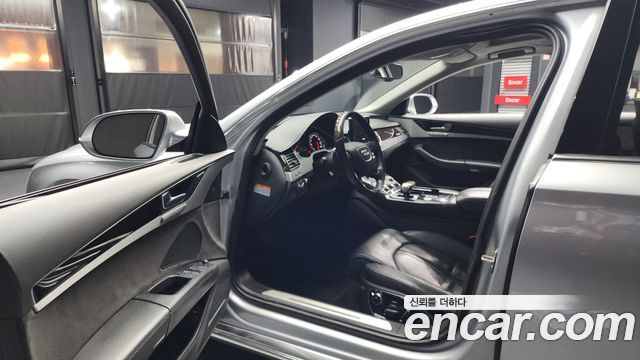 Audi A8 60 TFSI Quattro LWB D4 2015 — фото 10