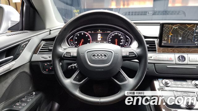 Audi A8 60 TFSI Quattro LWB D4 2015 — фото 13
