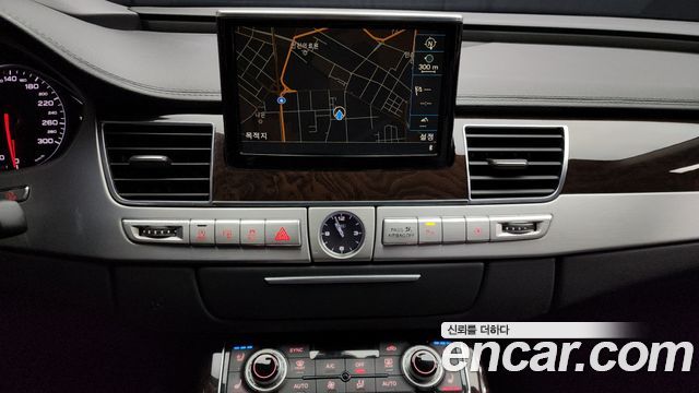 Audi A8 60 TFSI Quattro LWB D4 2015 — фото 14