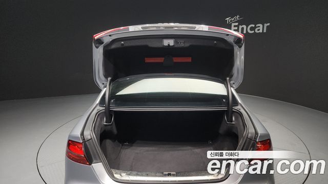 Audi A8 60 TFSI Quattro LWB D4 2015 — фото 20