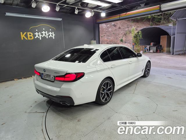 BMW 5 Series (G30) 530i M Sport Package 2022 — фото 5