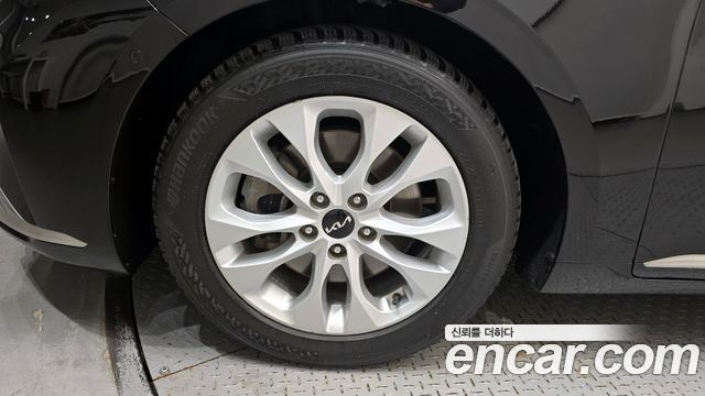 Kia K8 2.5 Gasoline 2WD Noblesse 2023 — фото 5