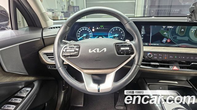 Kia K8 2.5 Gasoline 2WD Noblesse 2023 — фото 14