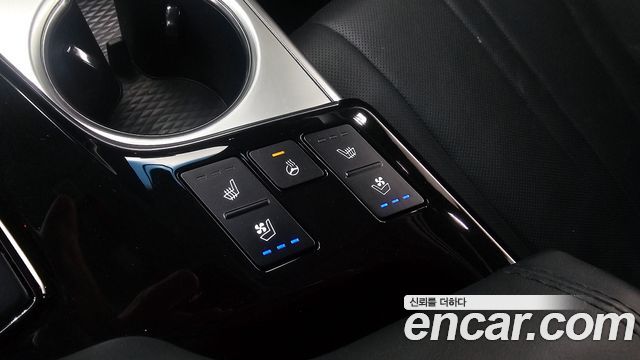 Kia K8 2.5 Gasoline 2WD Noblesse 2023 — фото 18