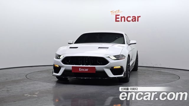 Ford Mustang Coupe 2019 — фото 3