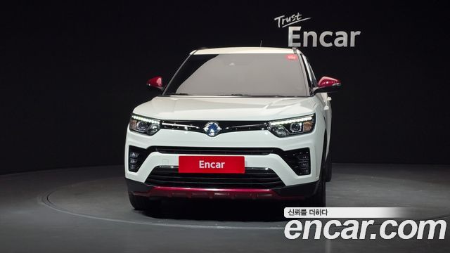 KG Mobility (SsangYong) Very New Tivoli Gasoline 1.5 2WD R-PLUS White 2022 — фото 3