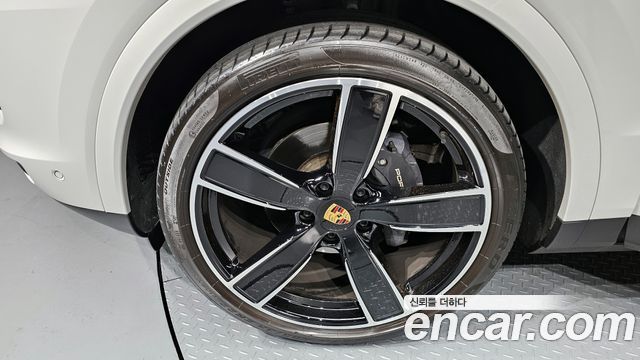 Porsche Cayenne (PO536) 3.0 COUPE PLATINUM EDITION 2022 — фото 5