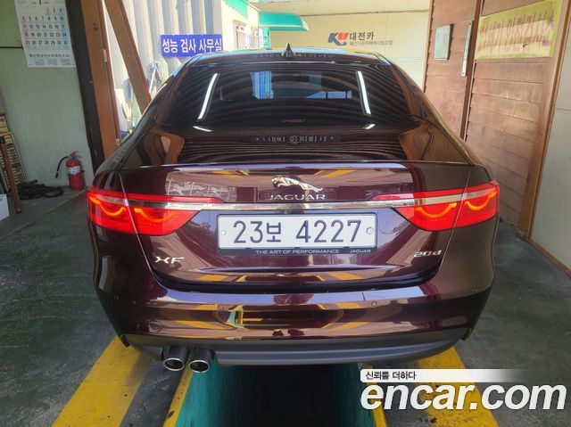 Jaguar XF (X260) 20d Prestige 2017 — фото 4