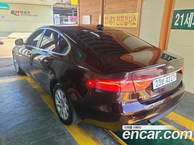 Jaguar XF (X260) 20d Prestige 2017 — фото 5