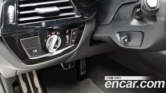 BMW 5 Series (G30) M550d xDrive 2018 — фото 14