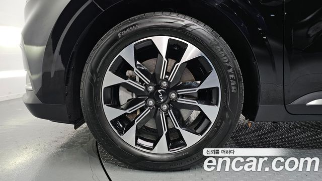 Kia Carnival (IV) Gasoline 9-Seater Noblesse 2023 — фото 5