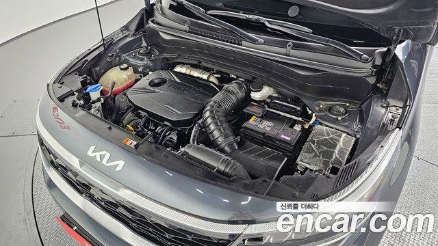 Kia Seltos Gasoline 1.6 Turbo 2WD Signature 2023 — фото 6