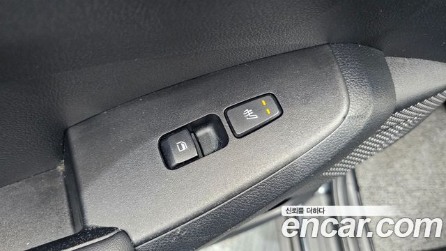 Kia Seltos Gasoline 1.6 Turbo 2WD Signature 2023 — фото 19
